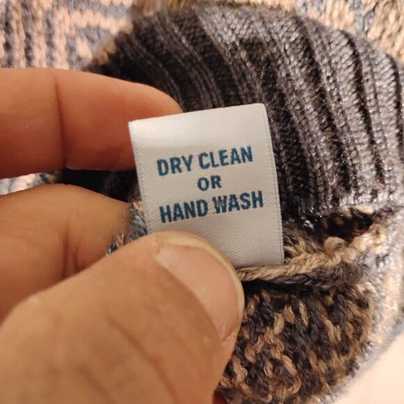 Qiviuk sweater unisex M bison fibre merino wool mulberry silk v-neck geometric - Picture 8 of 9